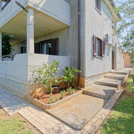 Apartment Laganis Plovanija Εξωτερικό φωτογραφία